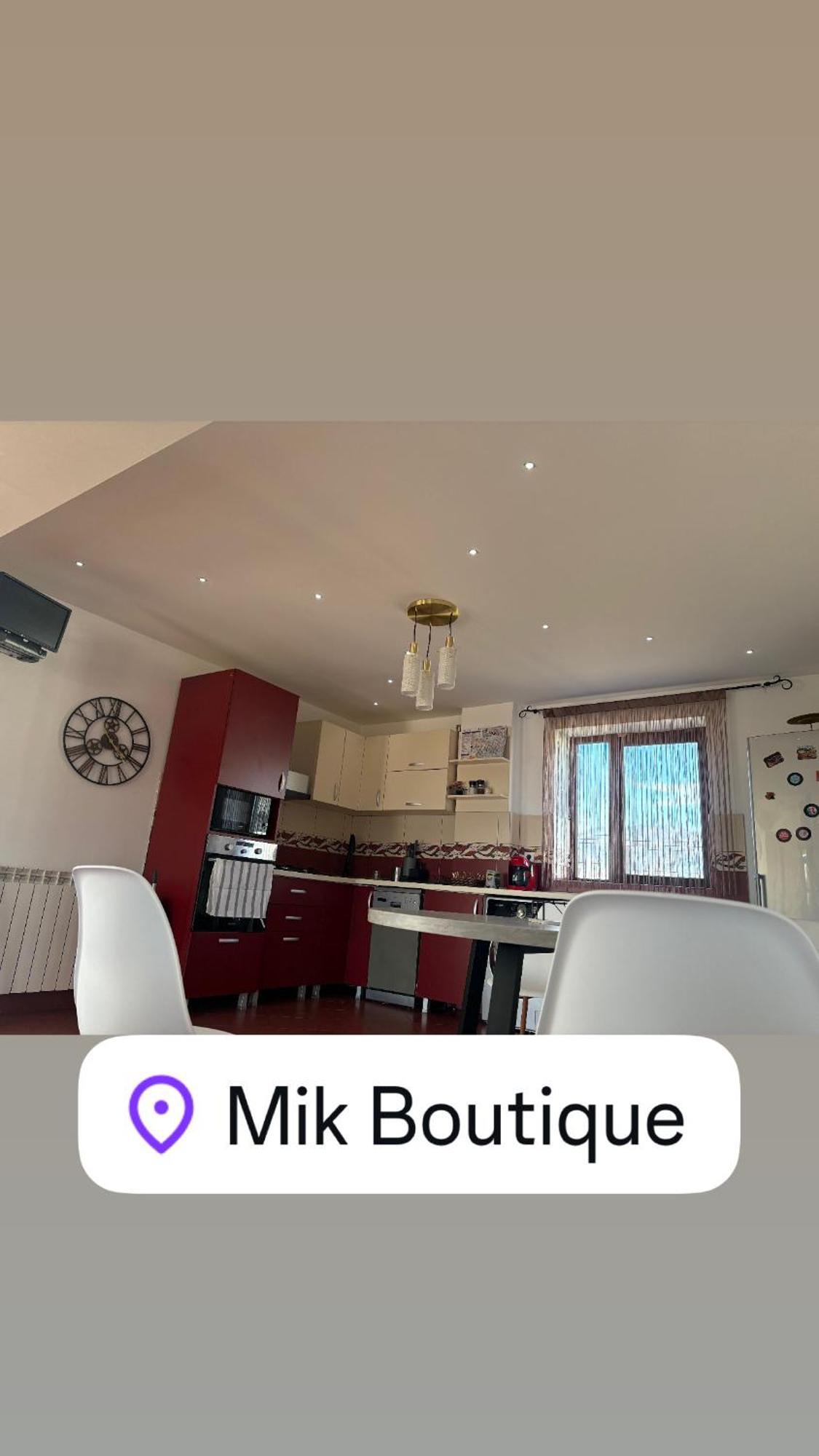 Vila Mik Guesthouse Sacele Exterior photo